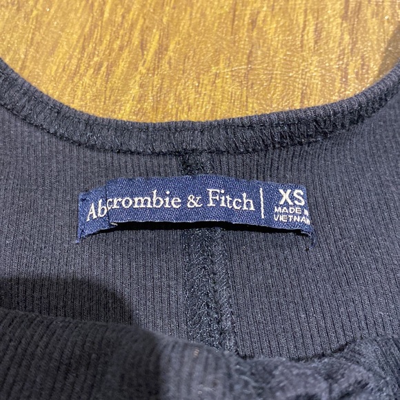 Set of 2 Runched tank tops - Picture 2 of 2